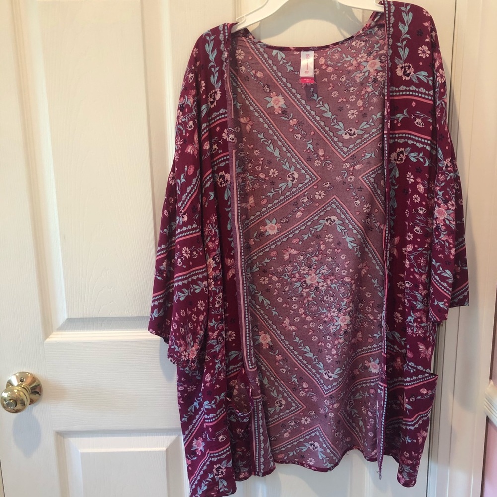 NWOT Kimono